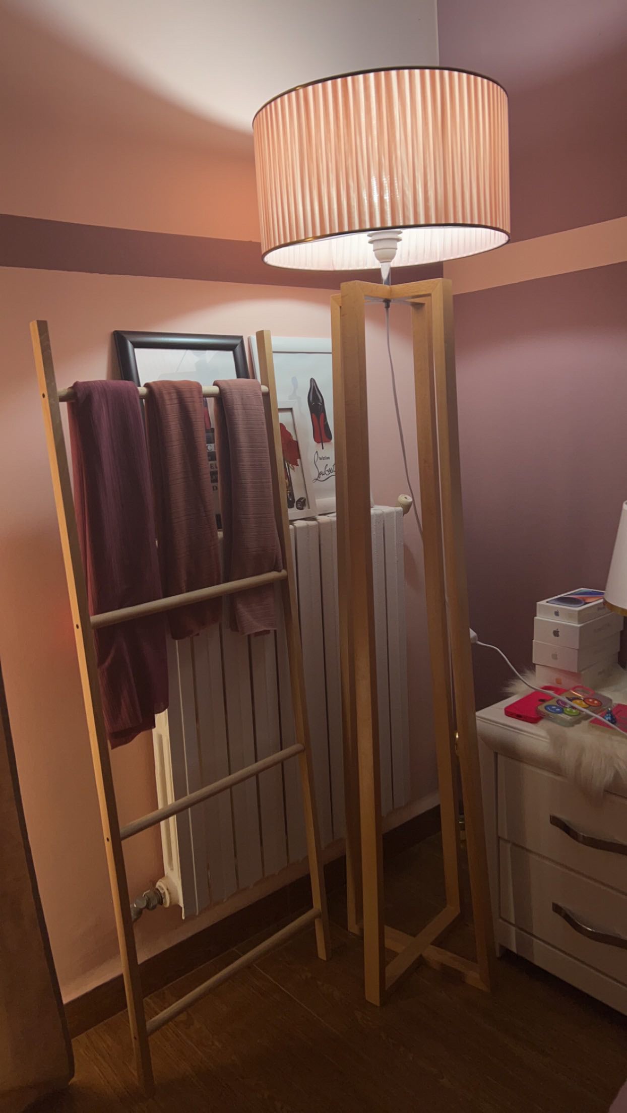 سلم خشب زان مزخرف