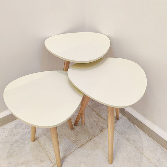 طاولة التعشيش