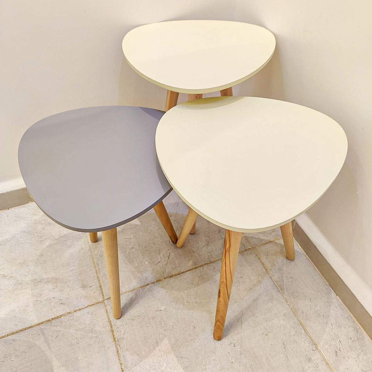 طاولة التعشيش