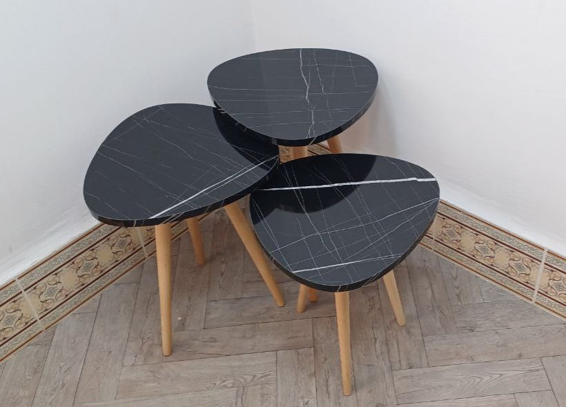 طاولة تعشيش رخامية