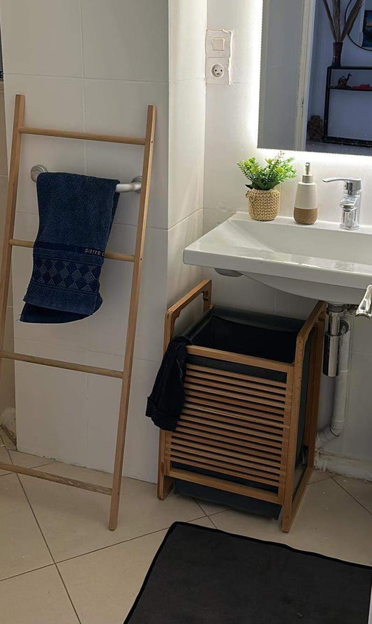 سلم خشب زان مزخرف