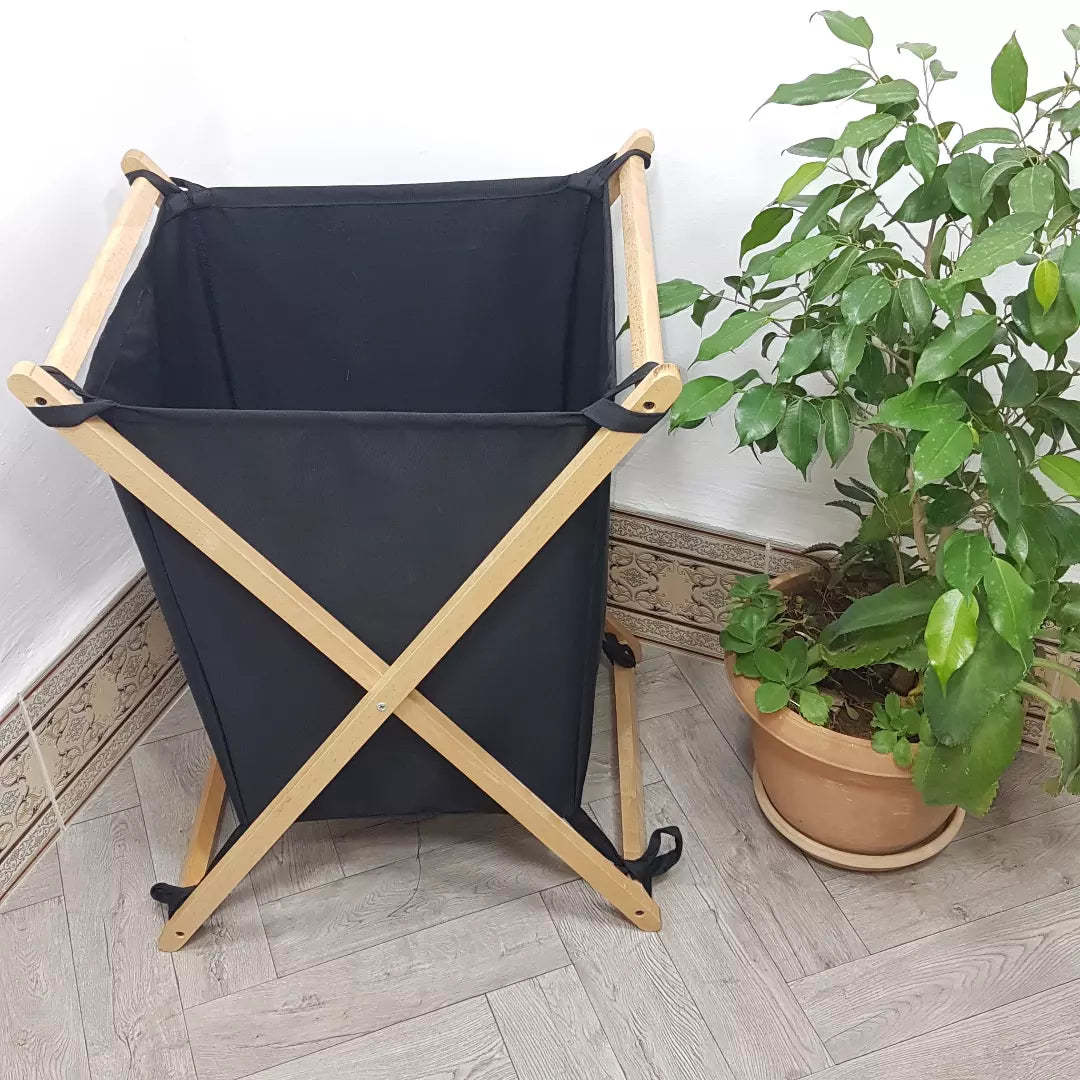 سلة غسيل من خشب الزان