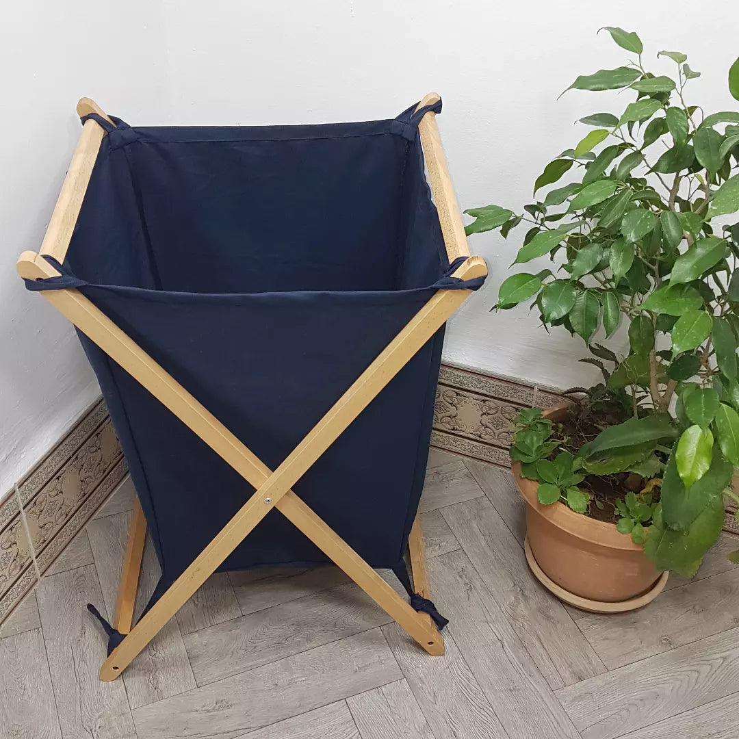 سلة غسيل من خشب الزان