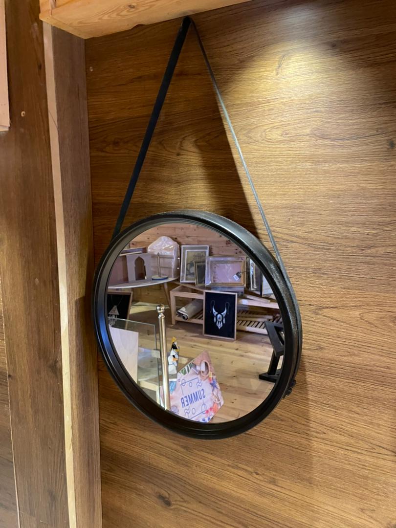 مرآة مستديرة