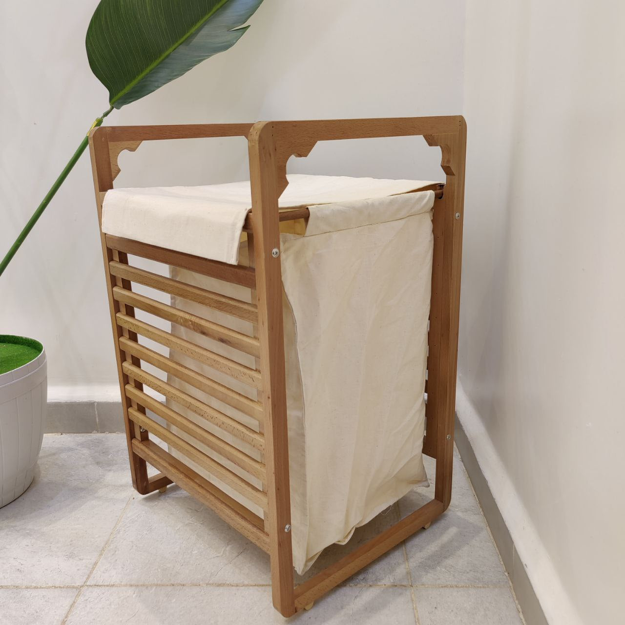 سلة غسيل جديدة