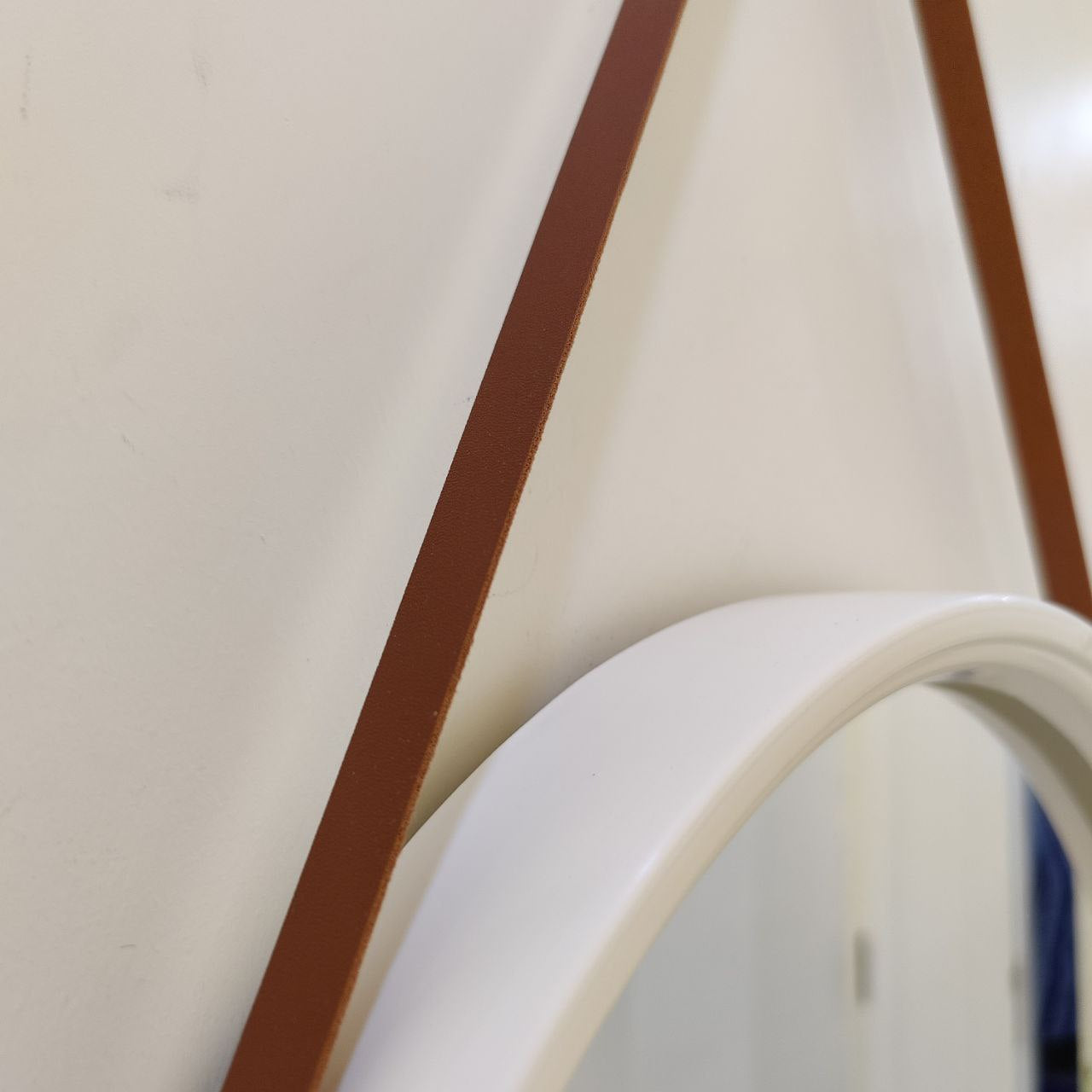 مرآة مستديرة