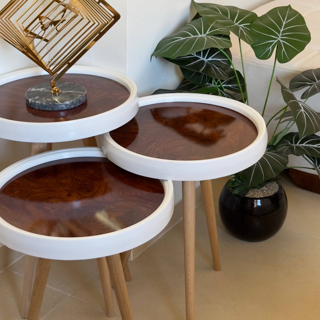 Tables gigognes rondes