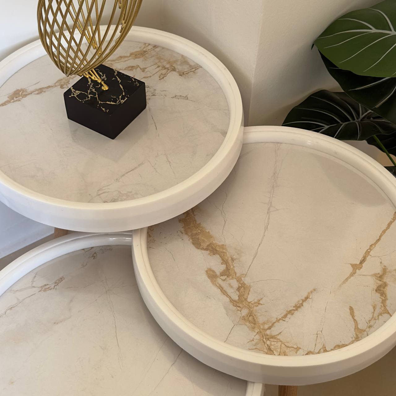 Tables gigognes rondes