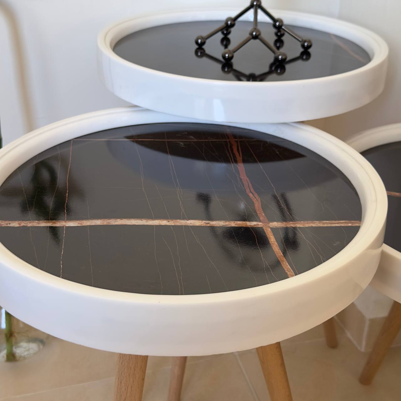 Tables gigognes rondes