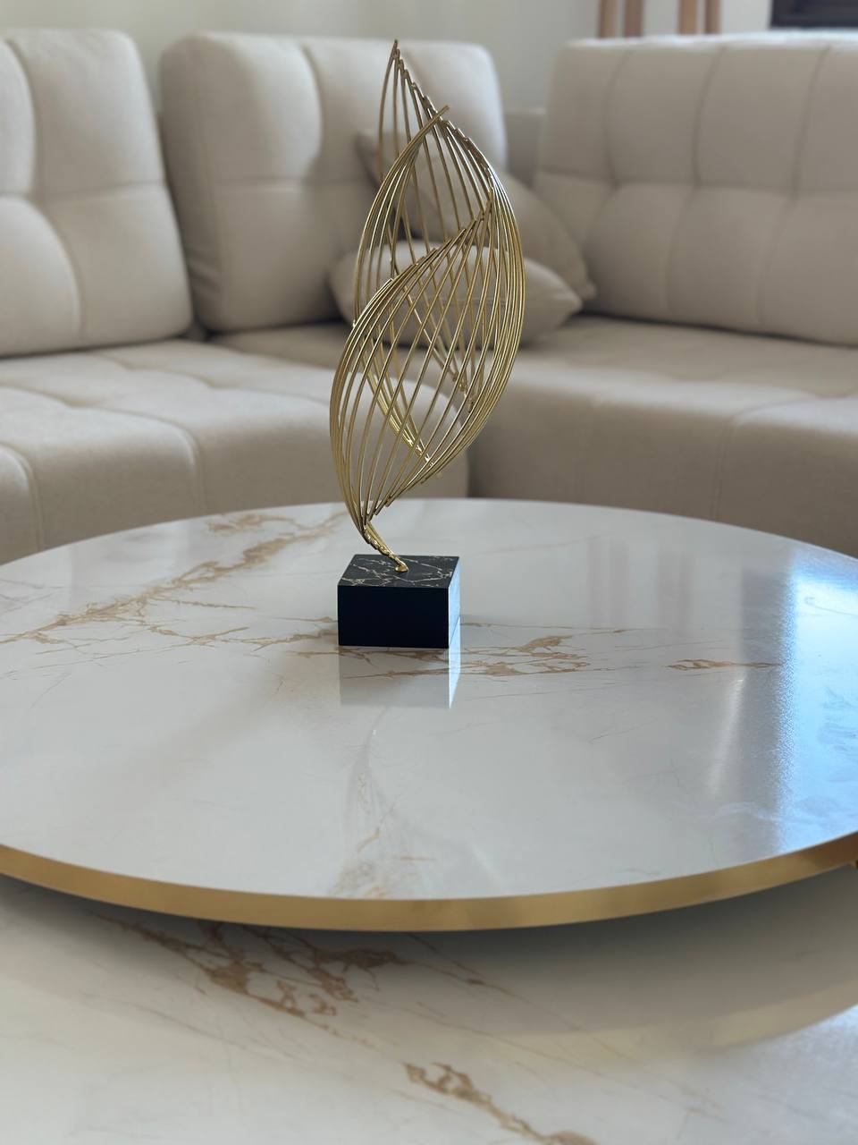 طاولة قهوة رخامية